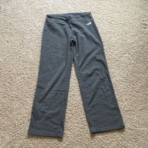 The North Face small sweatpants fleece in gray